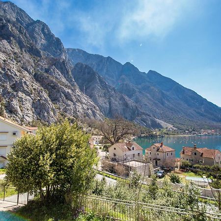 Apartments Lav Kotor Ngoại thất bức ảnh