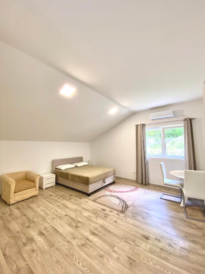 Apartments Lav Kotor Ngoại thất bức ảnh